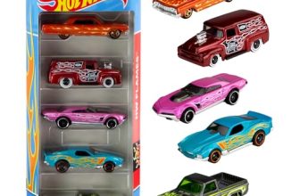 Hot Wheels, confezione da 5 veicoli, macchinine Hot Wheels in scala 1:64 con dettagli autentici, scegli tra i temi e i modelli e collezionale tutte, giocattolo per bambini, 3+ anni, 01806